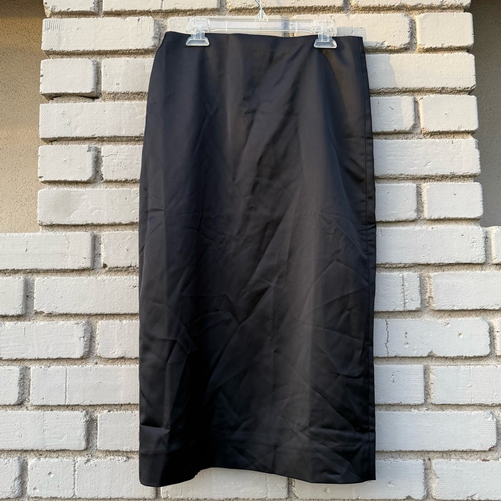 NWT J. Crew Pencil Skirt in Black - Size 2